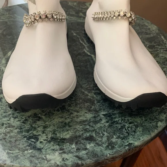 NWOB Jimmy Choo White Embellished Knit Sneakers sz 39